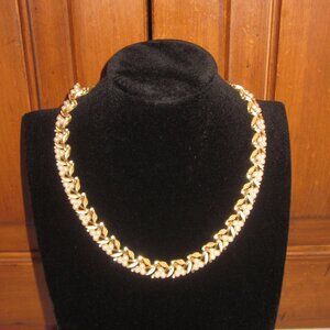 Vintage Crown Trifari Floral Pearl Choker Necklace
